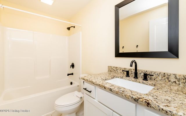 369 Meadowview Dr, Elizabethtown, KY 42701