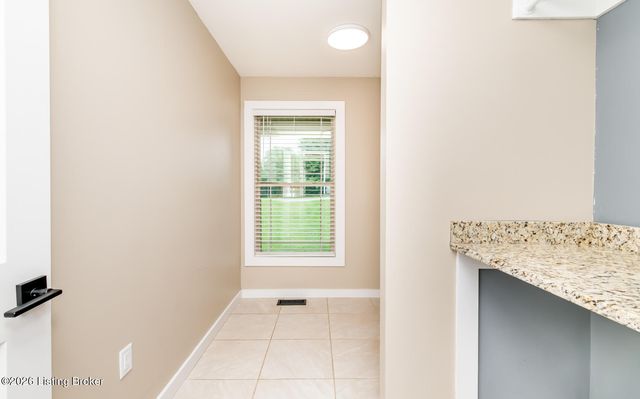 369 Meadowview Dr, Elizabethtown, KY 42701
