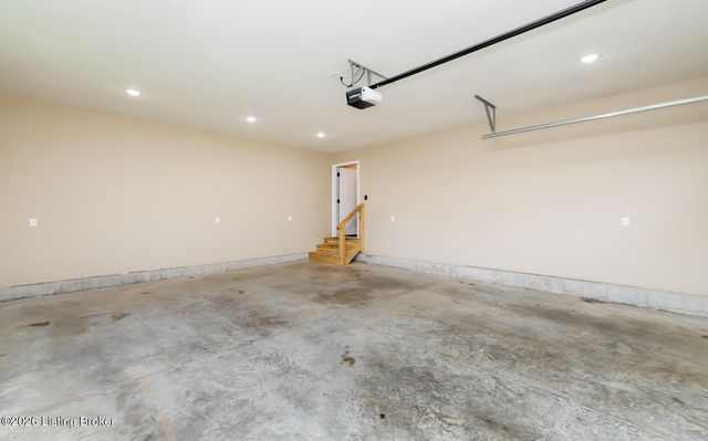 369 Meadowview Dr, Elizabethtown, KY 42701