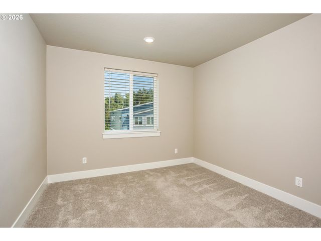 7235 Se BENEDICT St, Hillsboro, OR 97123