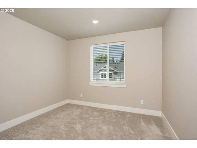 7235 Se BENEDICT St, Hillsboro, OR 97123