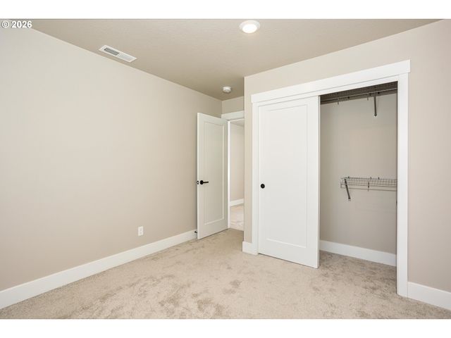 7235 Se BENEDICT St, Hillsboro, OR 97123