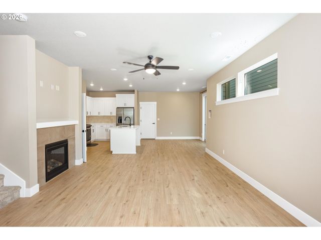 7235 Se BENEDICT St, Hillsboro, OR 97123