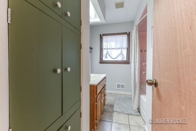 3532 E Manitou Circle, Norton Shores, MI 49441