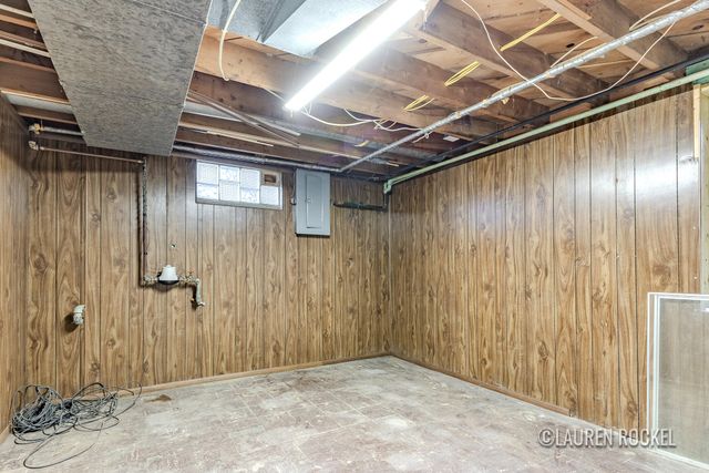 3532 E Manitou Circle, Norton Shores, MI 49441