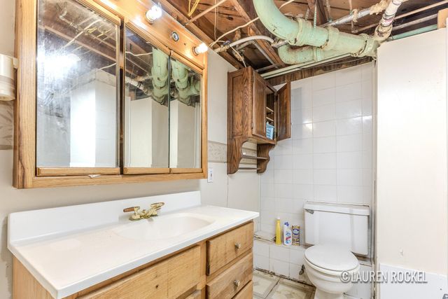 3532 E Manitou Circle, Norton Shores, MI 49441