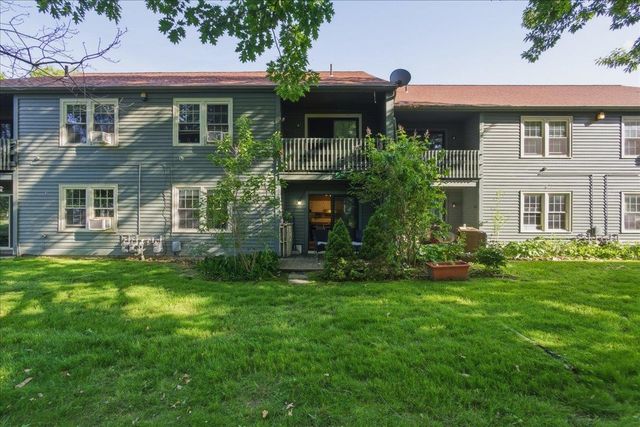 37 Twin Oaks Terrace, South Burlington, VT 05403
