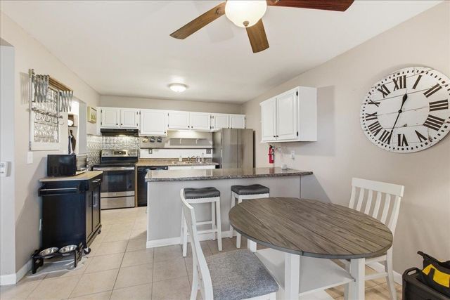 37 Twin Oaks Terrace, South Burlington, VT 05403