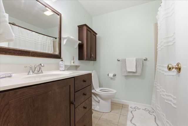 37 Twin Oaks Terrace, South Burlington, VT 05403