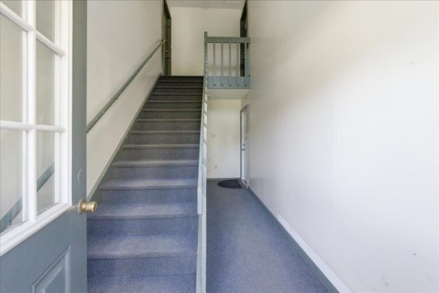 37 Twin Oaks Terrace, South Burlington, VT 05403
