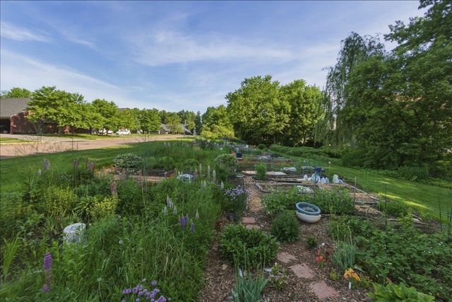 37 Twin Oaks Terrace, South Burlington, VT 05403