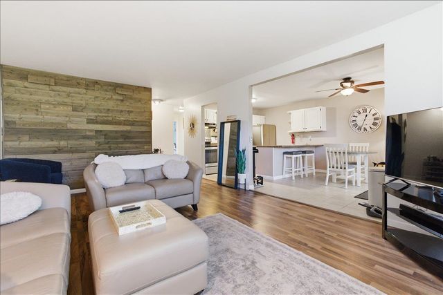 37 Twin Oaks Terrace, South Burlington, VT 05403