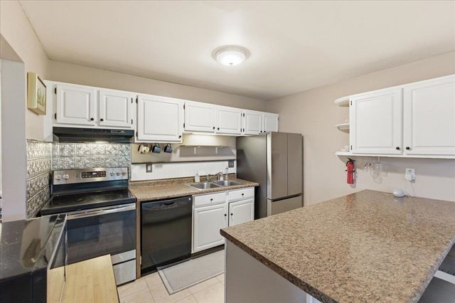 37 Twin Oaks Terrace, South Burlington, VT 05403