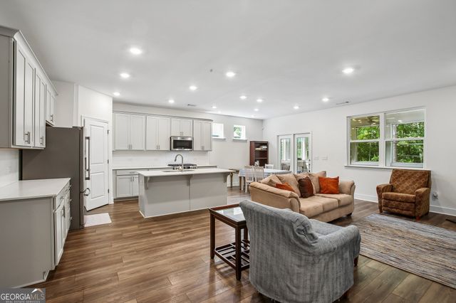 54 Airmont Drive, Sharpsburg, GA 30277