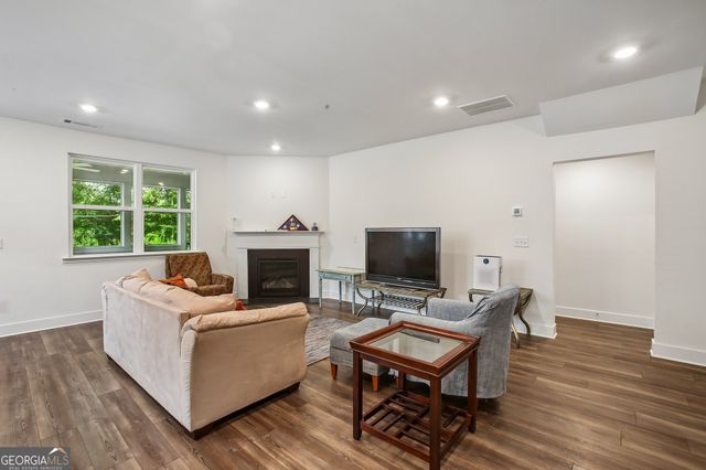 54 Airmont Drive, Sharpsburg, GA 30277