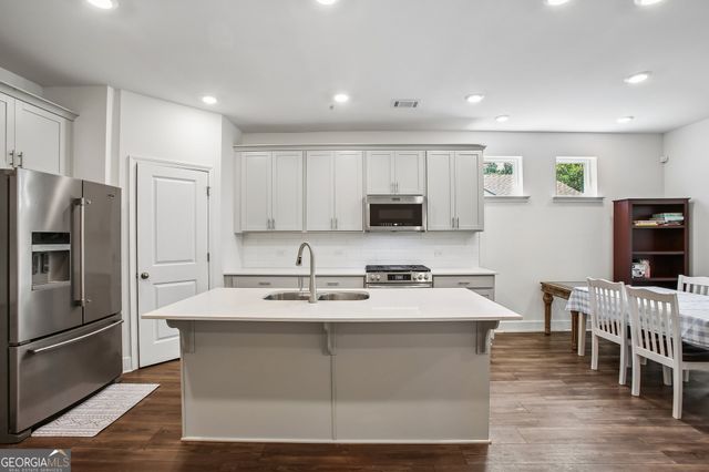 54 Airmont Drive, Sharpsburg, GA 30277