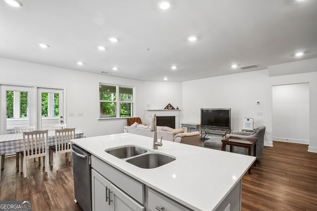 54 Airmont Drive, Sharpsburg, GA 30277
