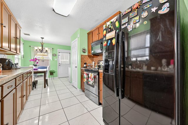 9006 Wildbird Lane, Humble, TX 77338