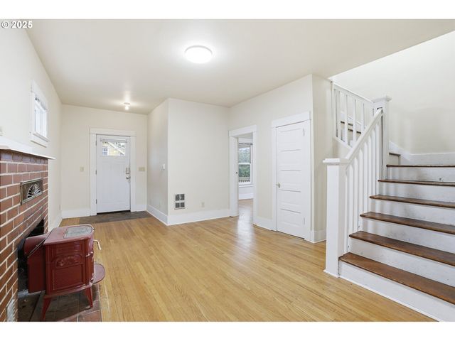 3320 Se 54TH Ave, Portland, OR 97206