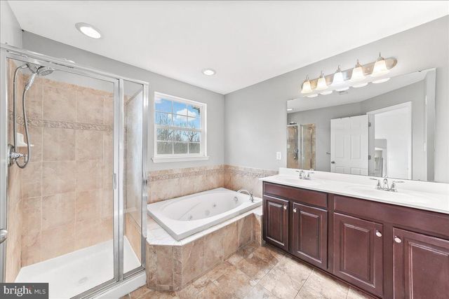 366 CONCETTA DR, Mount Royal, NJ 08061