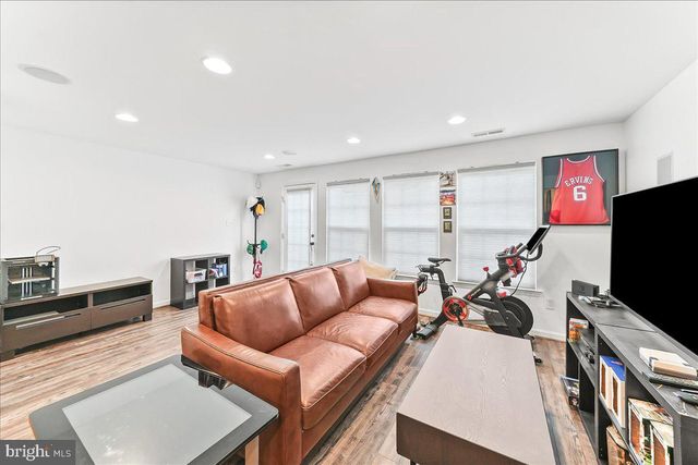 366 CONCETTA DR, Mount Royal, NJ 08061