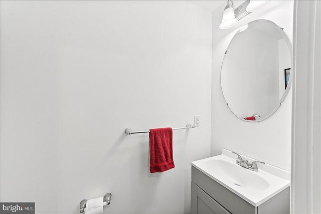 366 CONCETTA DR, Mount Royal, NJ 08061