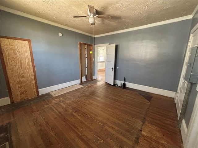 201 Snyder Avenue, Elberton, GA 30635