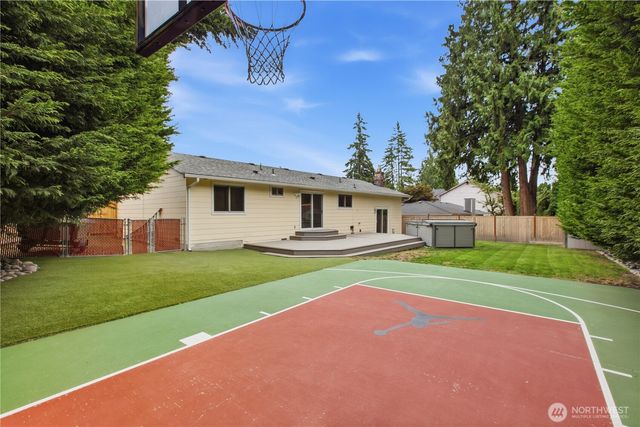 18759 130th Avenue SE, Renton, WA 98058