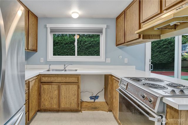 18759 130th Avenue SE, Renton, WA 98058