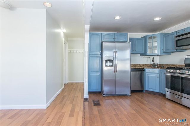 18 Lawrence Street, Norwalk, CT 06854