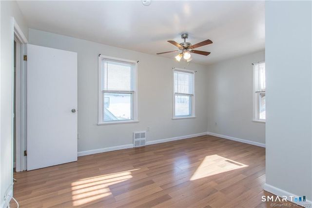 18 Lawrence Street, Norwalk, CT 06854