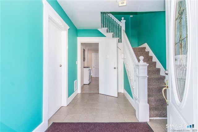 18 Lawrence Street, Norwalk, CT 06854