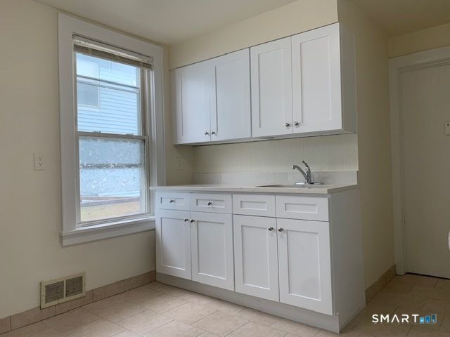 18 Lawrence Street, Norwalk, CT 06854