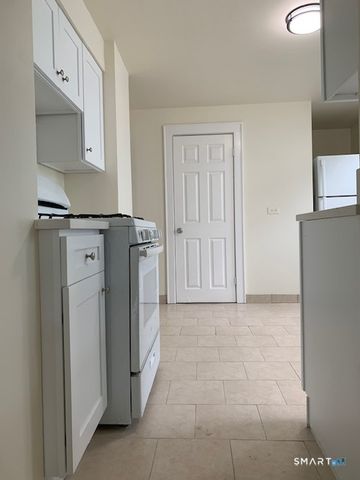 18 Lawrence Street, Norwalk, CT 06854