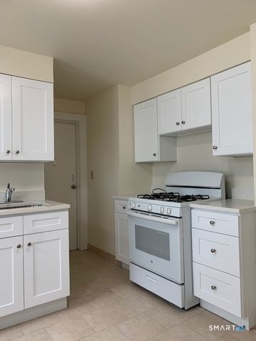 18 Lawrence Street, Norwalk, CT 06854