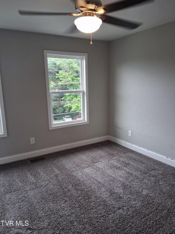 2802 West Walnut Street Unit 1, Johnson City, TN 37604