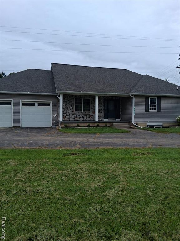 4226 Dye Road, Swartz Creek, MI 48473