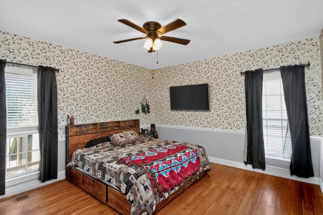 2558 S Mount Pleasant Rd, Greenbrier, TN 37073