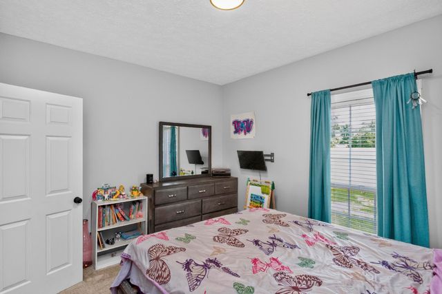 2558 S Mount Pleasant Rd, Greenbrier, TN 37073