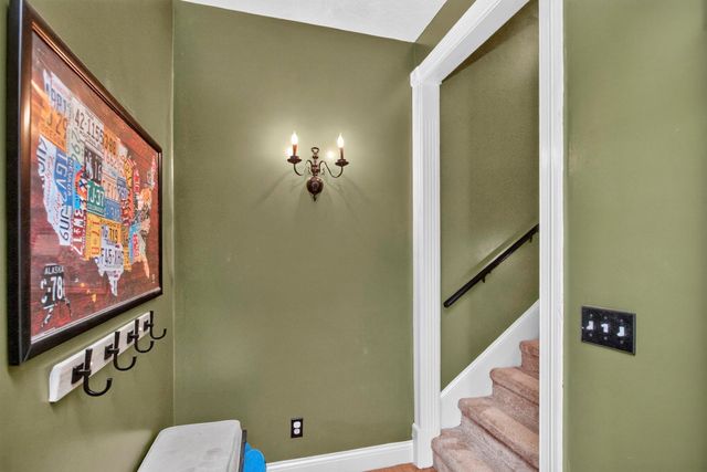 2558 S Mount Pleasant Rd, Greenbrier, TN 37073