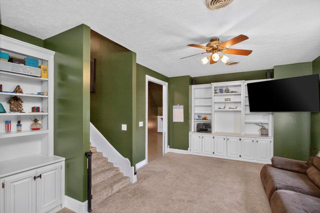 2558 S Mount Pleasant Rd, Greenbrier, TN 37073