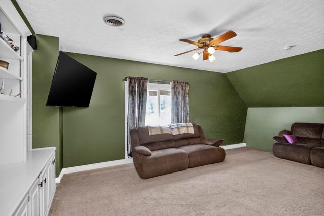2558 S Mount Pleasant Rd, Greenbrier, TN 37073
