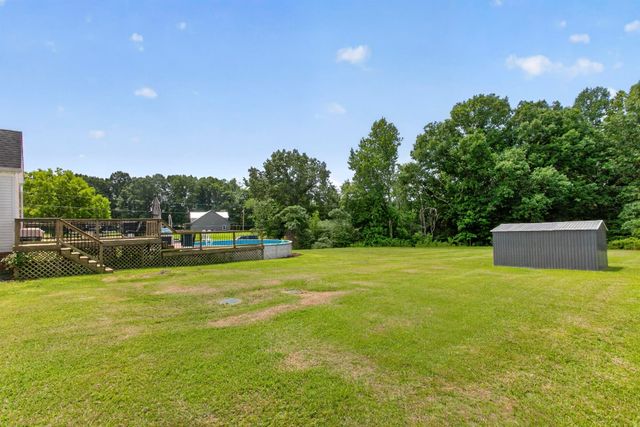 2558 S Mount Pleasant Rd, Greenbrier, TN 37073