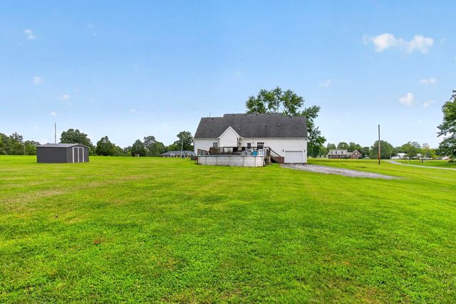 2558 S Mount Pleasant Rd, Greenbrier, TN 37073