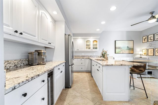 3008 LANDMARK BOULEVARD 203, Palm Harbor, FL 34684