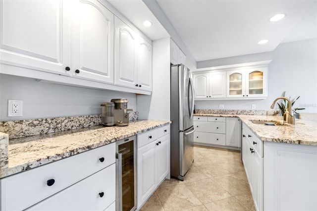 3008 LANDMARK BOULEVARD 203, Palm Harbor, FL 34684