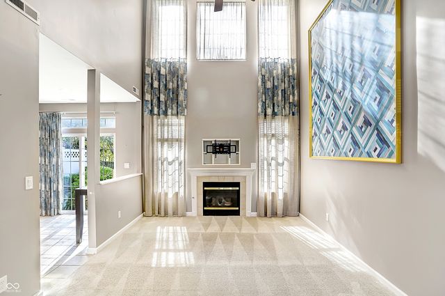 4059 Weston Pointe Drive, Zionsville, IN 46077