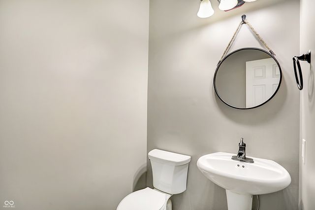 4059 Weston Pointe Drive, Zionsville, IN 46077