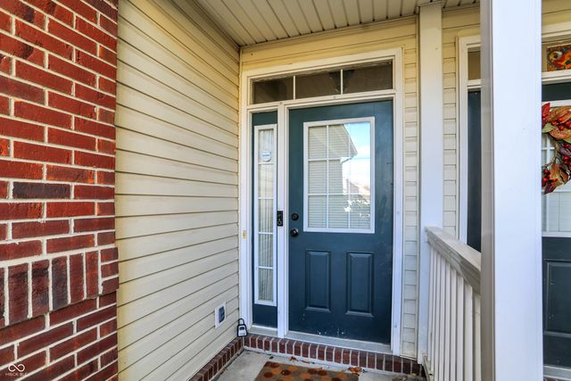 4059 Weston Pointe Drive, Zionsville, IN 46077