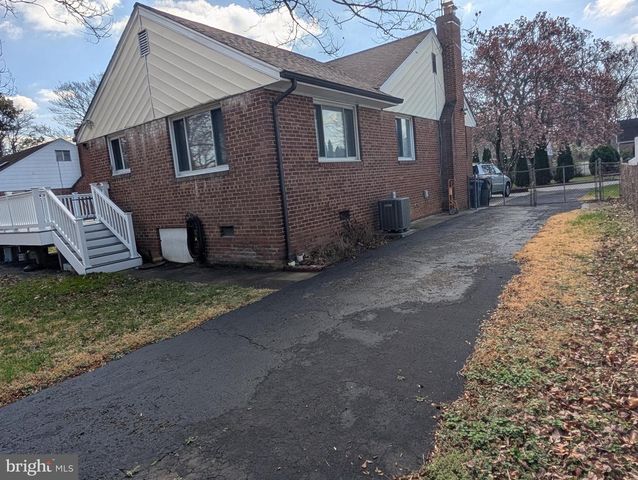 7300 VALLEYCREST BLVD, Annandale, VA 22003